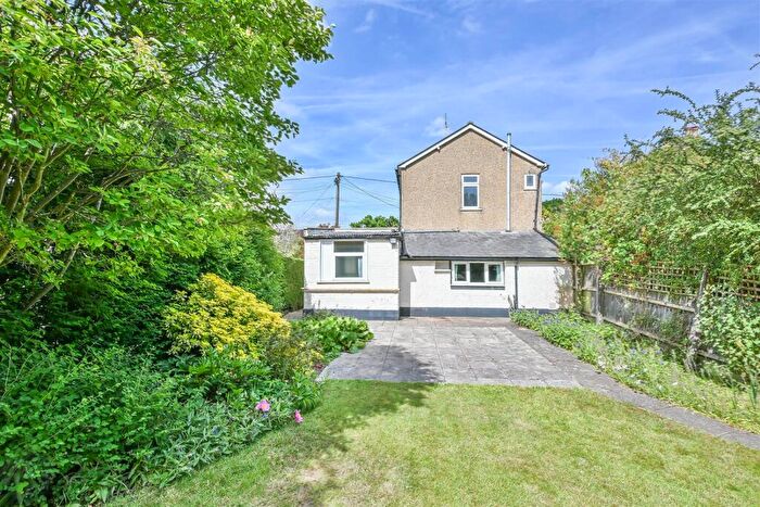 3 Bedroom Detached House For Sale In Brentwood Road, Ingrave, Brentwood, CM13