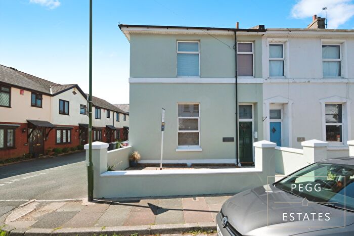4 Bedroom End Of Terrace House For Sale In Greenway Terrace, Torquay, TQ1