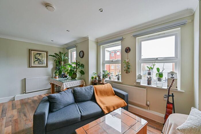 2 Bedroom Flat For Sale In Reef House, Tide Close, Mitcham, CR4