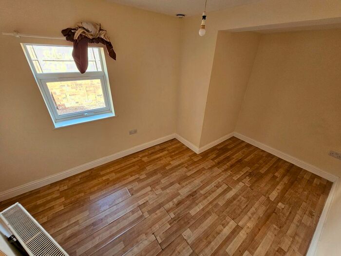 1 Bedroom Flat To Rent In King Street, Newcastle, Staffs, ST5