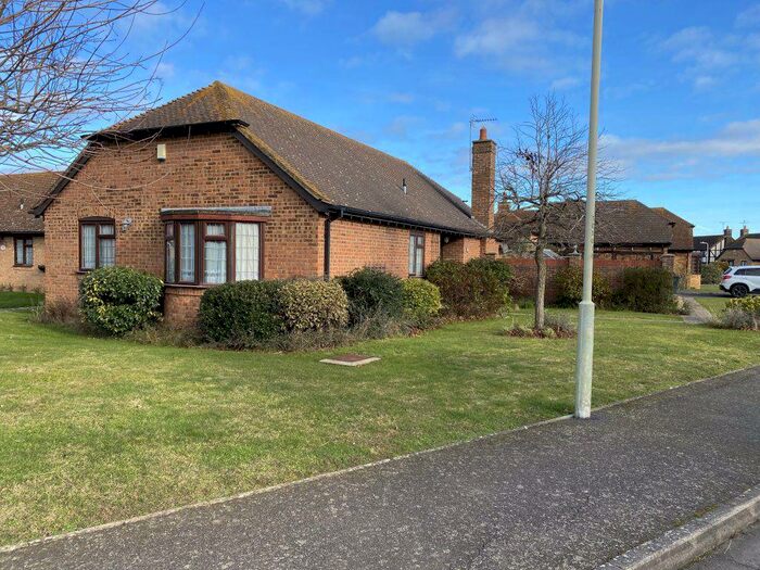 3 Bedroom Bungalow To Rent In The Ridings, Chestfield, CT5