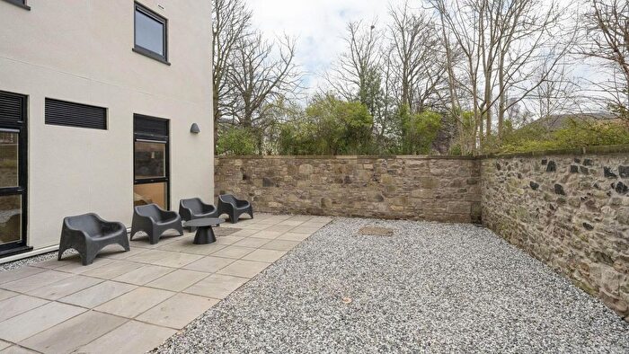 Studio To Rent In East Newington Place, Newington, Edinburgh, EH9