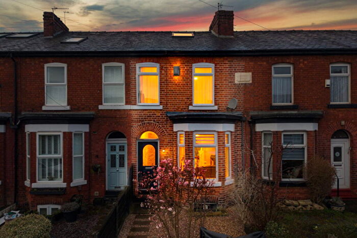 3 Bedroom Terraced House For Sale In Victoria Road, Sale, M33