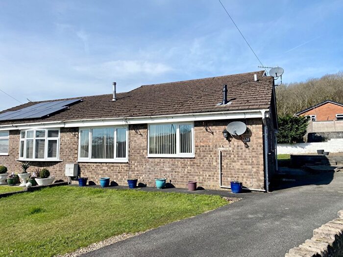 2 Bedroom Semi-Detached Bungalow For Sale In Kingrosia Park, Clydach, Swansea, City And County Of Swansea., SA6