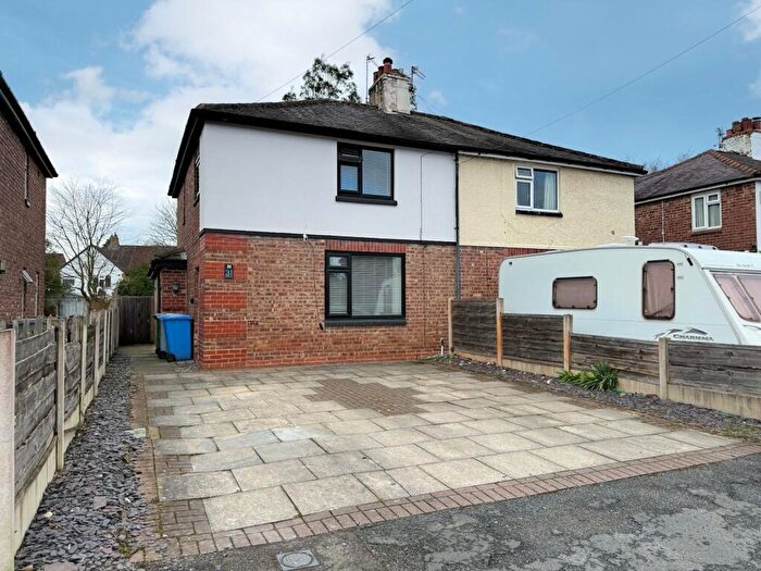 3 Bedroom Semi Detached House For Sale In Oaklea Road, Sale, M33