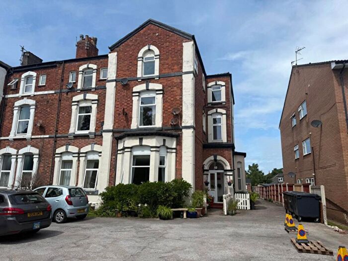 2 Bedroom Apartment For Sale In Queens Road, Southport, Merseyside, PR9