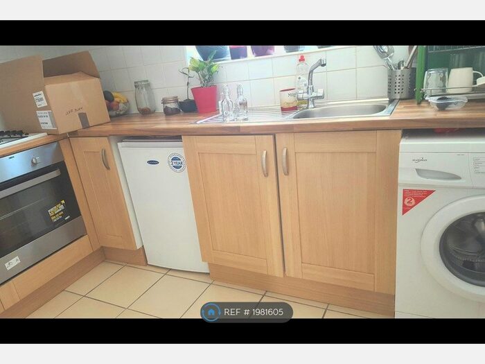 1 Bedroom Flat To Rent In Holmdale Terrace, Stamford Hill, N15