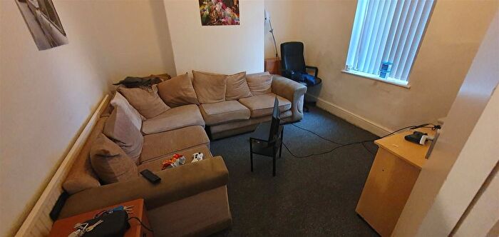 4 Bedroom Property To Rent In Bedford Street, Cathays, Cardiff, CF24