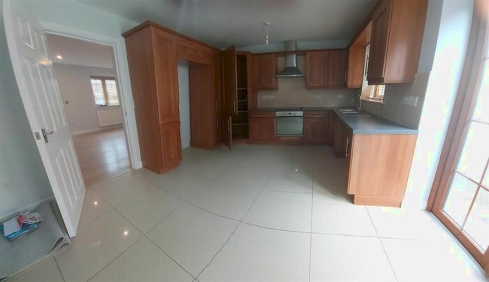 4 Bedroom Property To Rent In Astoria Place, Ystradgynlais, Swansea, SA9