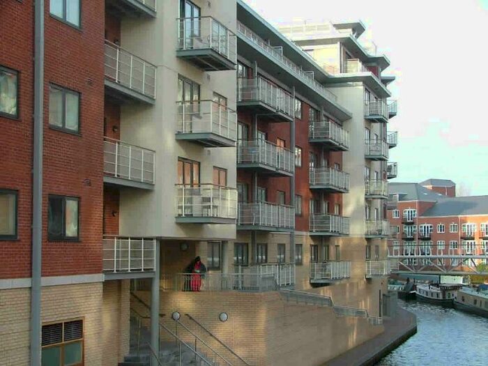 2 Bedroom Apartment To Rent In Watermarque, Browning Street, B16