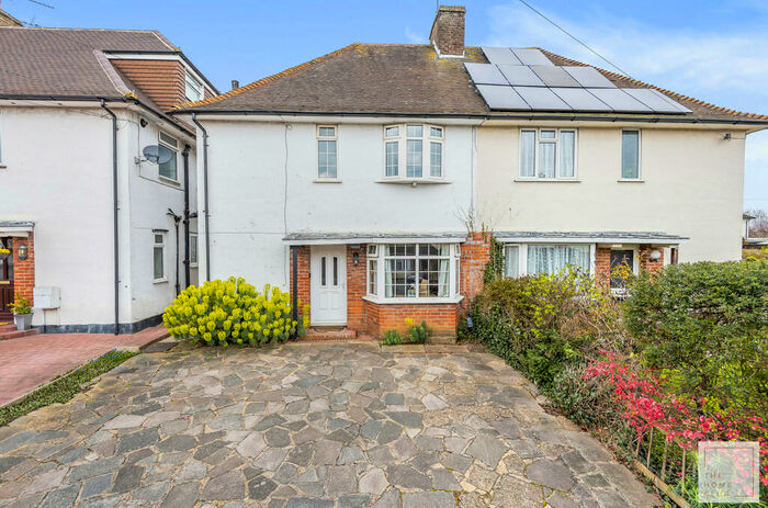 4 Bedroom Semi-Detached House To Rent In Weston Road, Guildford, GU2