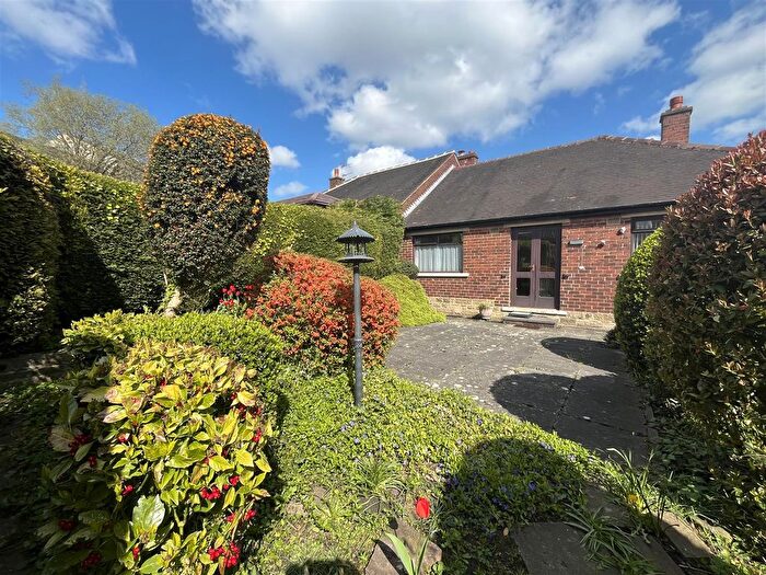 2 Bedroom Semi Detached Bungalow For Sale In Besha Avenue, Low Moor, Bradford, BD12