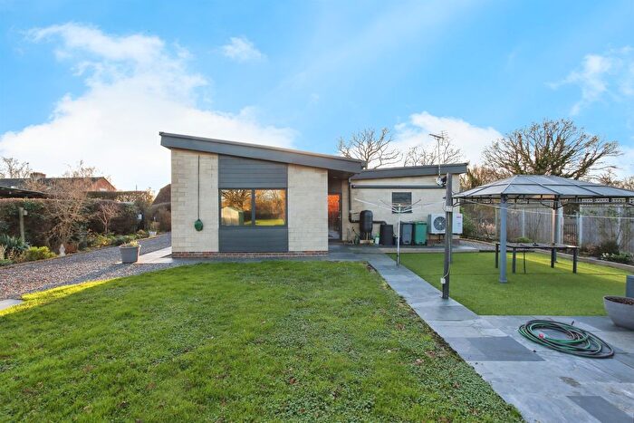 3 Bedroom Detached Bungalow For Sale In Marden Road, Staplehurst, Tonbridge, TN12