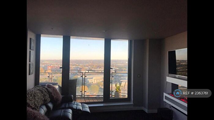 2 Bedroom Flat To Rent In Cross Green Lane, Leeds, LS9