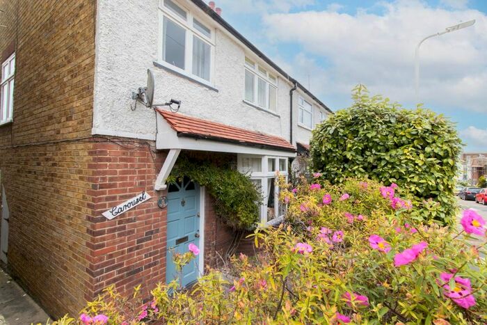 3 Bedroom Semi-Detached House To Rent In Prospect Road, Broadstairs, CT10