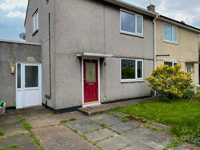 2 Bedroom Semi-Detached House To Rent In Warris Close, Rotherham, S61