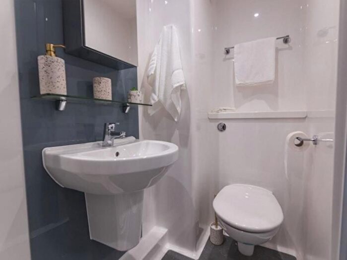 1 Bedroom Flat To Rent In Lancaster Street, Birmingham, B4