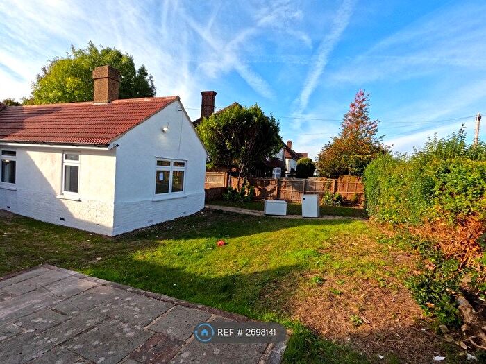 4 Bedroom Bungalow To Rent In Avenue Road, Sutton, SM2