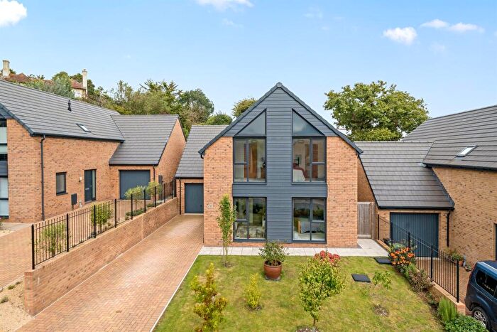 4 Bedroom Detached House For Sale In Bridport, DT6