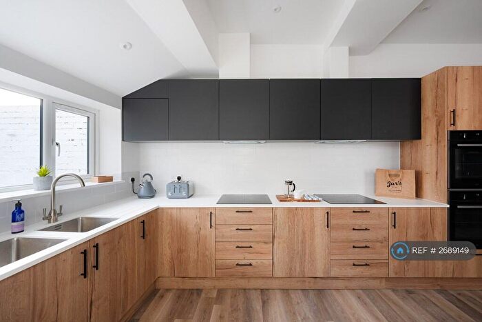 8 Bedroom Terraced House To Rent In Downend Road, Downend, Bristol, BS16