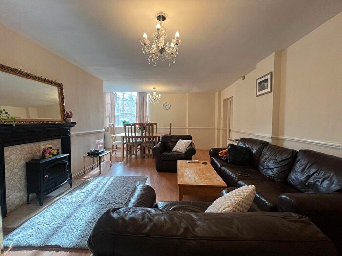 2 Bedroom Flat To Rent In Blenheim House, Westgate Road, Newcastle City Centre, NE1