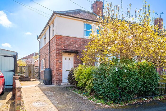 3 Bedroom End Terrace House For Sale In Burlington Avenue, York, YO10