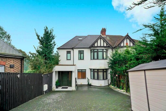 4 Bedroom Semi-Detached House To Rent In Dollis Hill Lane, London, NW2