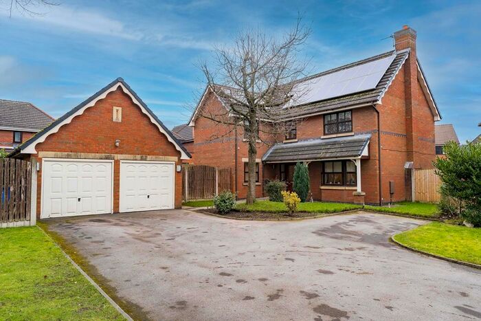 4 Bedroom Detached House For Sale In Riversdale, Woolston, Warrington, WA1