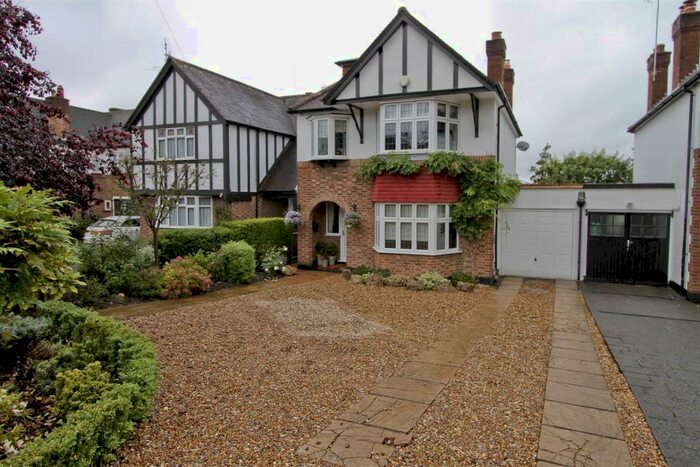 4 Bedroom Detached House To Rent In Eastcote Road, Ruislip, HA4