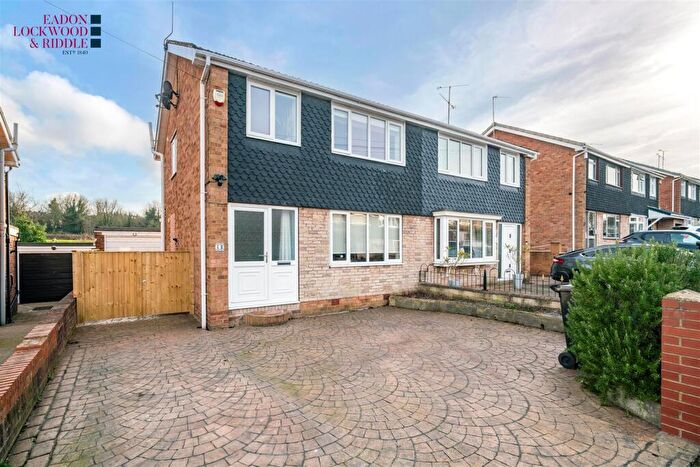 3 Bedroom Semi-Detached House For Sale In Rodger Road, Sheffield, S13