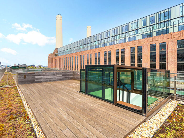 4 Bedroom Flat For Sale In Circus Road West, London, SW11