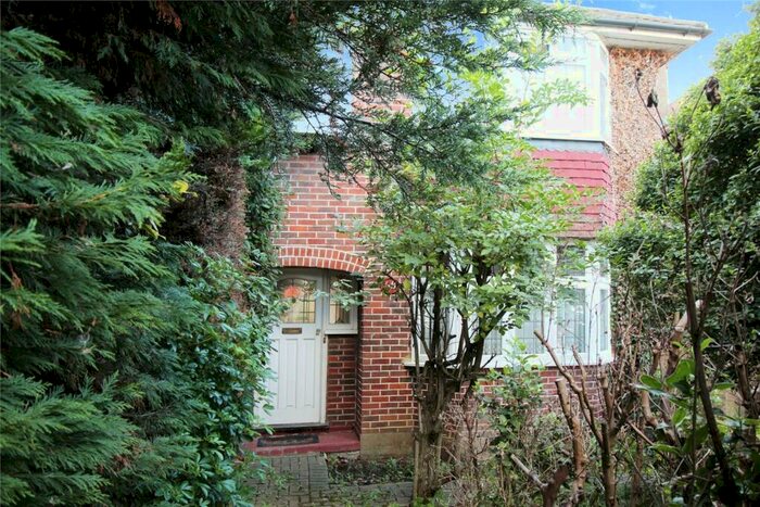 3 Bedroom House To Rent In Cheshire Gardens, Chessington, Surrey, KT9