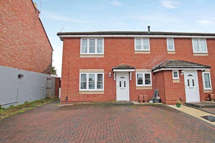 2 Bedroom Flat To Rent In Gladstone Road, Gosport, PO12