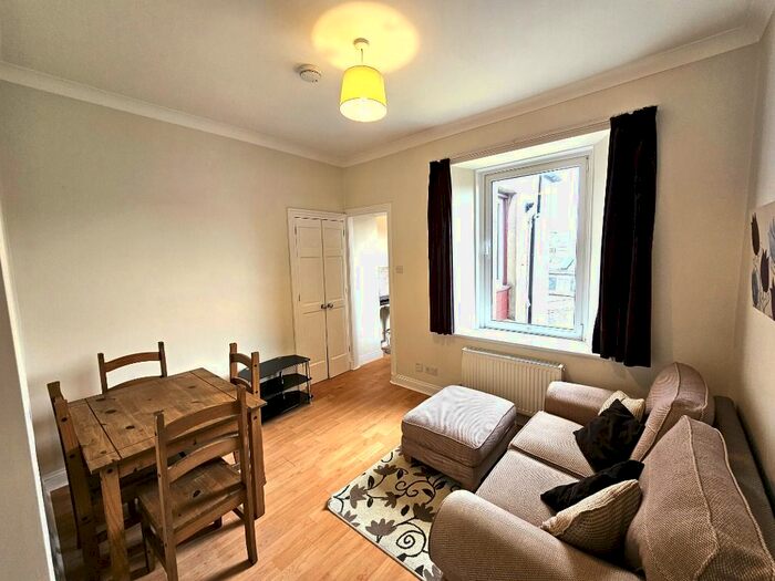 1 Bedroom Flat To Rent In Powis Place, City Centre, Aberdeen, AB25