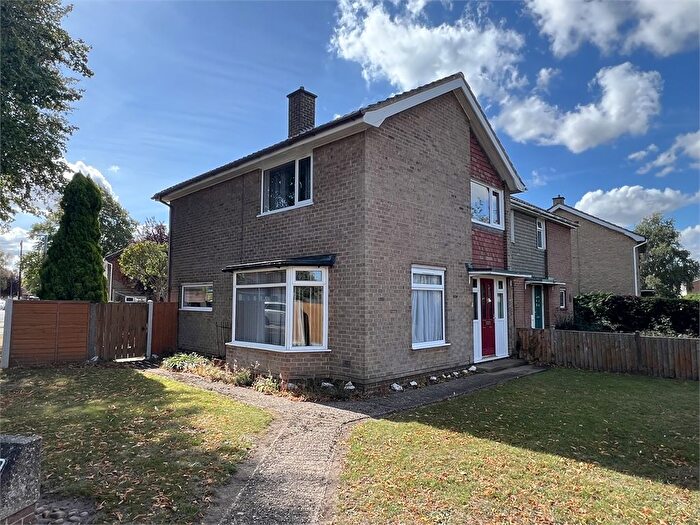 3 Bedroom Semi-Detached House To Rent In Gaitskell Way, Balderton, Newark, NG24