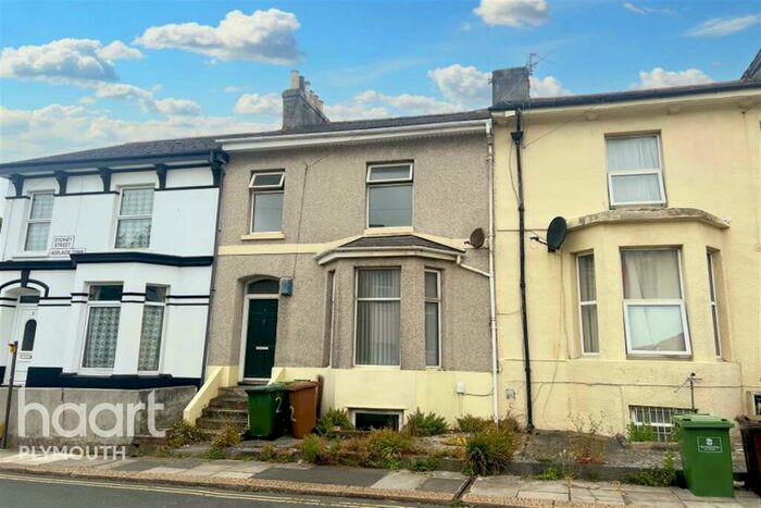 3 Bedroom Terraced House To Rent In Adelaide Terrace, PL1