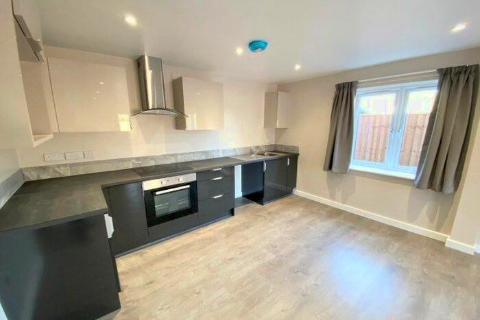 3 Bedroom Flat To Rent In Block E Danelaw Court, Hinckley LE10