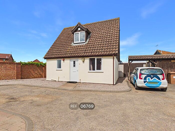 2 Bedroom Bungalow To Rent In Chatsfield, Peterborough, PE4
