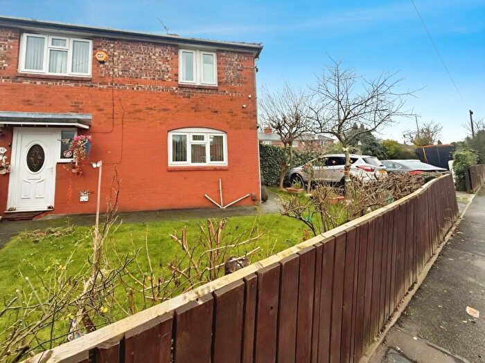 3 Bedroom Semi Detached House To Rent In Yew Tree Road, Manchester, Greater Manchester, M14