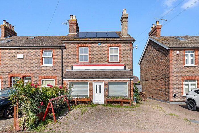 4 Bedroom Semi-Detached House For Sale In Ref: Gk - Reigate Road, Hookwood, RH6
