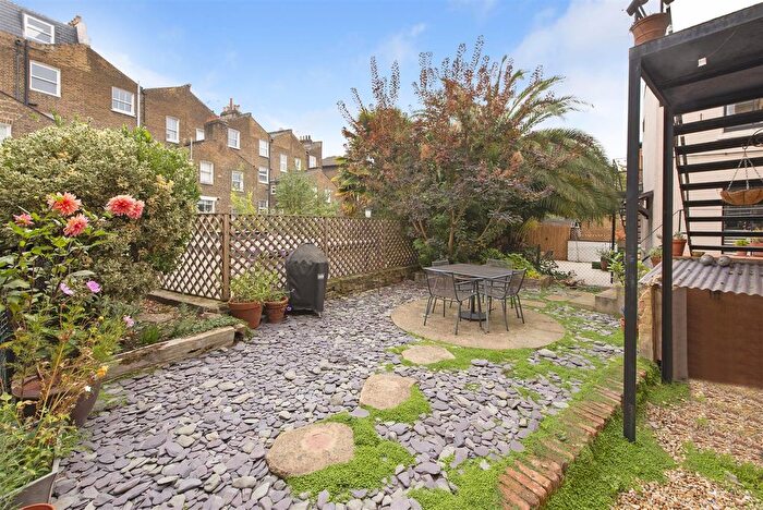 1 Bedroom Flat To Rent In Glengall Road, London, NW6