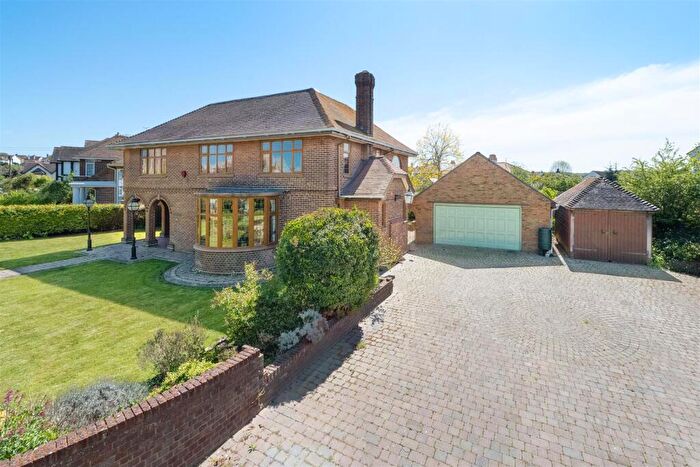 4 Bedroom Detached House For Sale In Thurston Park, Whitstable, CT5