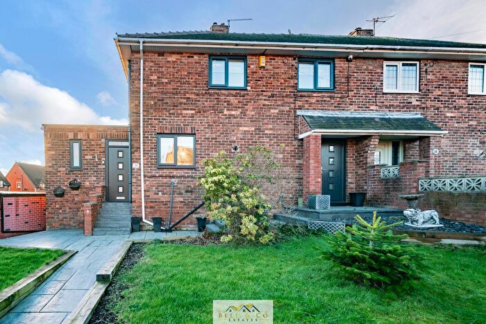 3 Bedroom Semi-Detached House For Sale In Seymore Road, Aston, Sheffield, S26