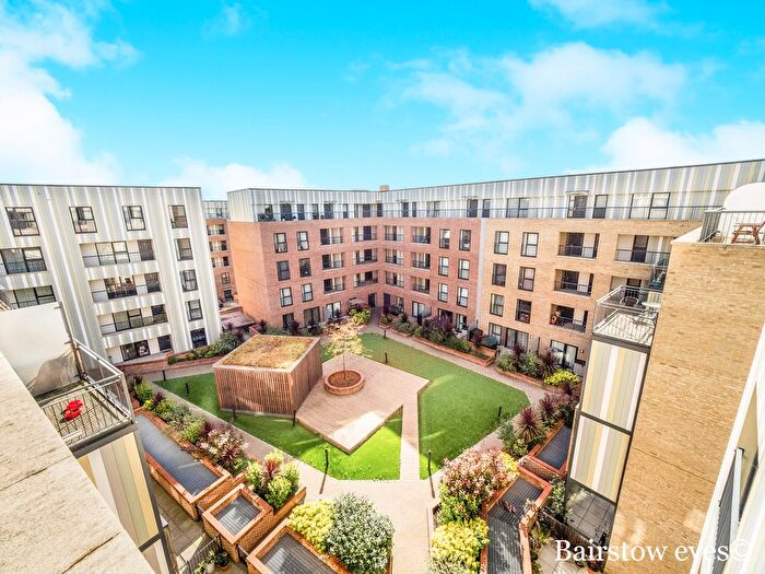 1 Bedroom Flat To Rent In Pulse Court, Romford, RM7