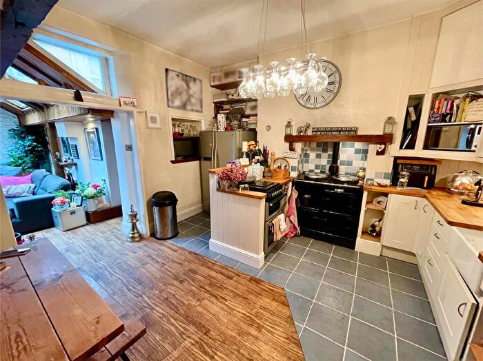 3 Bedroom Terraced House For Sale In Commercial Road, Plymouth, PL4