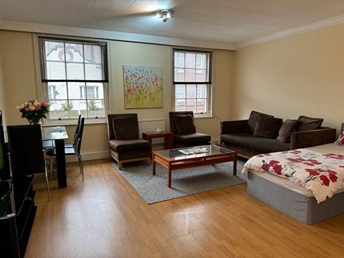 1 Bedroom Flat To Rent In Reeves Mews, London, W1K