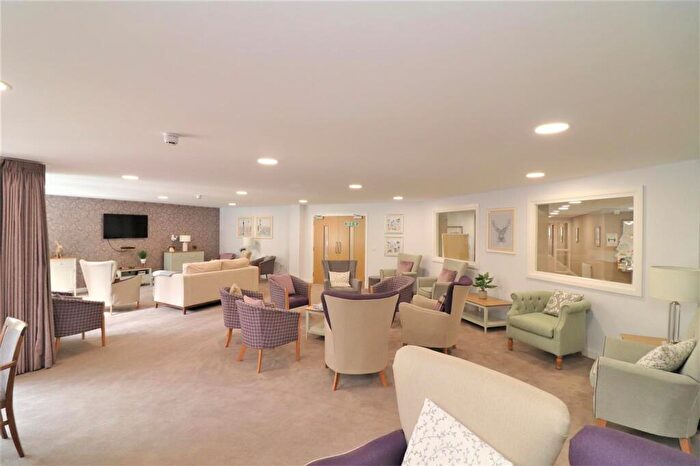 2 Bedroom Apartment For Sale In Tyefield Place, Hadleigh, IP7