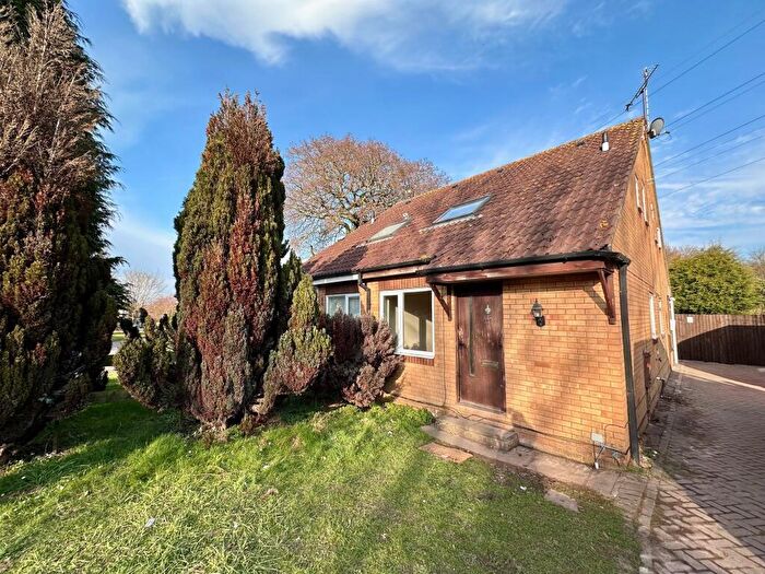 1 Bedroom House To Rent In Fairway Road, Shepshed, LE12