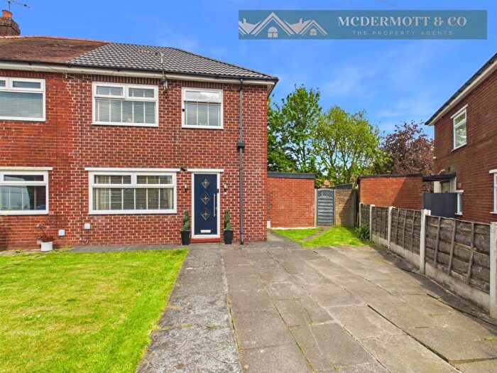2 Bedroom Semi Detached House For Sale In Nursery Road, Failsworth, M35