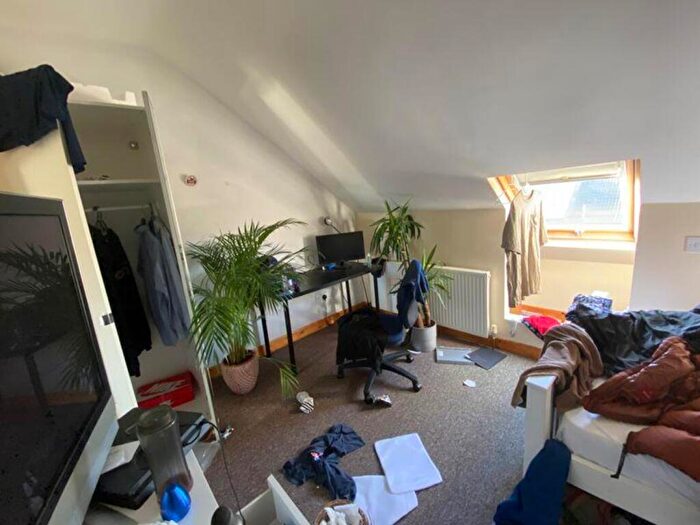 6 Bedroom House To Rent In Balfour Road, Nottingham, NG7